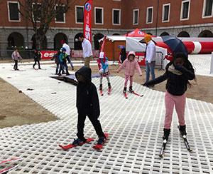 PistenBully initie les enfants au ski… en ville !