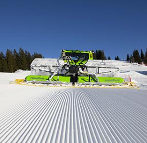 Présentation en avant-première du nouveau PistenBully 600 E+ Polar sur le terrain